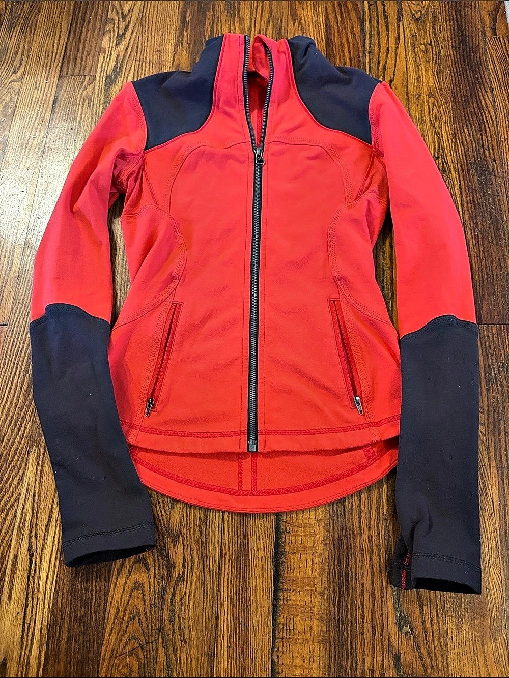🎉EUC! Lululemon Define Jacket Red & Charcoal!